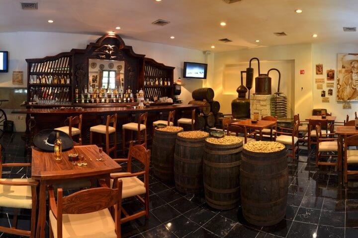 La Cantina