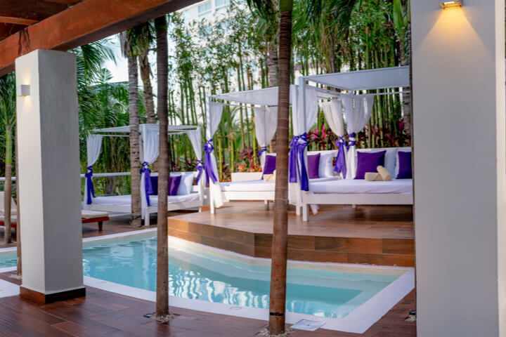 Sensoria, Bar Pool and Lounge